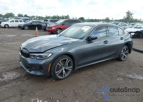 2021 BMW 3 Series 330E из США, поврежденный, VIN WBA5P7C05MFL20419